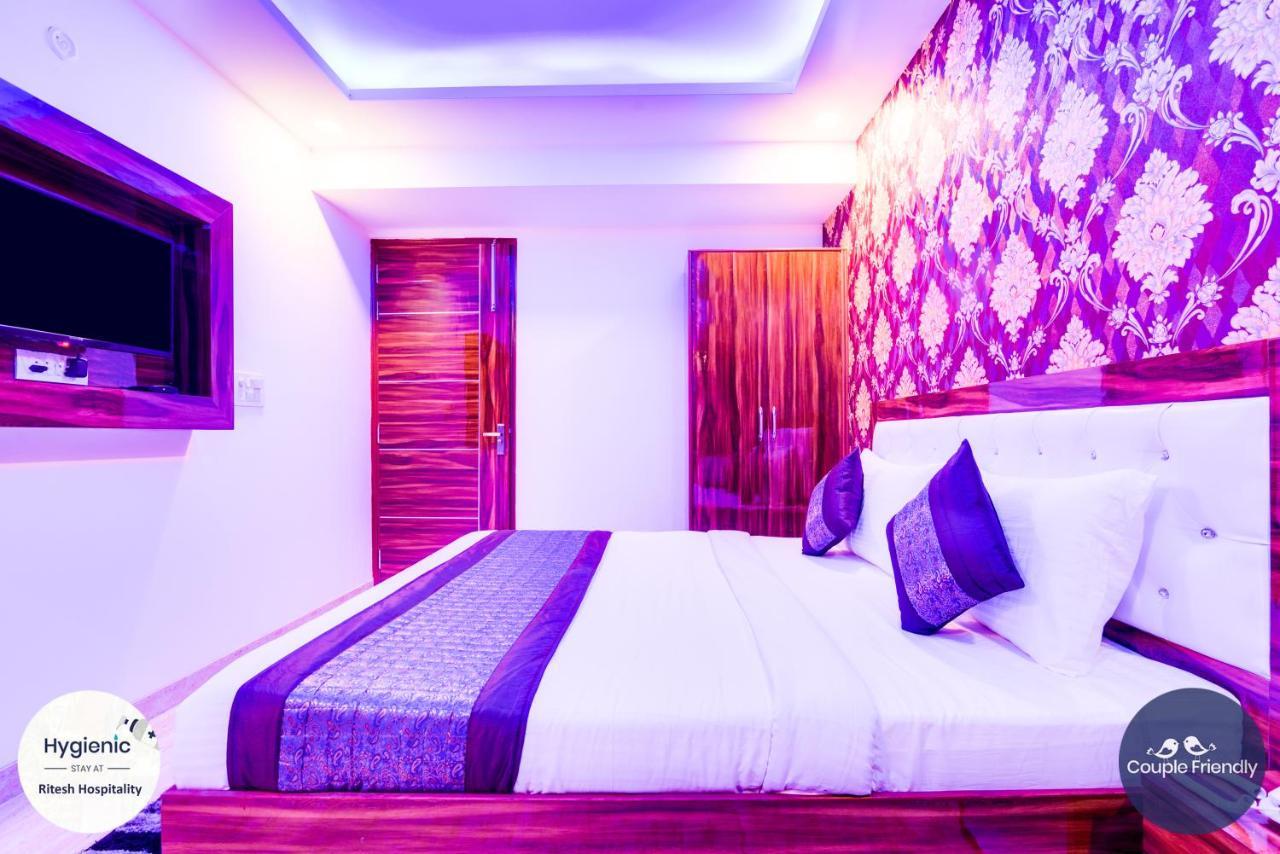 Hotel Fabulous - Delhi International Airport New Delhi Exteriör bild